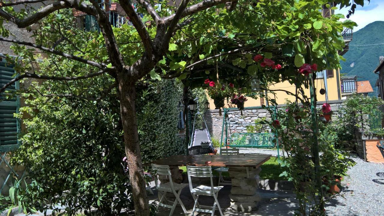 B&B "A Casa Di Camilla" Carate Urio Eksteriør bilde